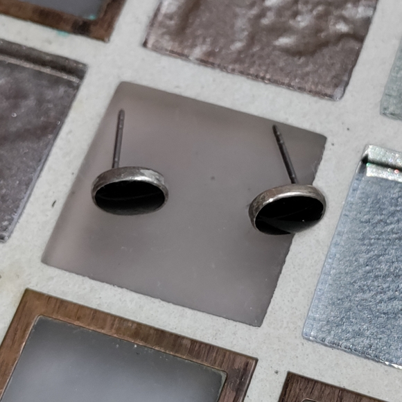 Vintage Black earrings - Picture 4 of 4